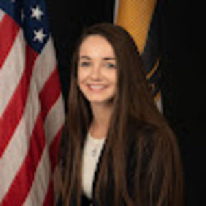 Meet your Posher, Elyssa